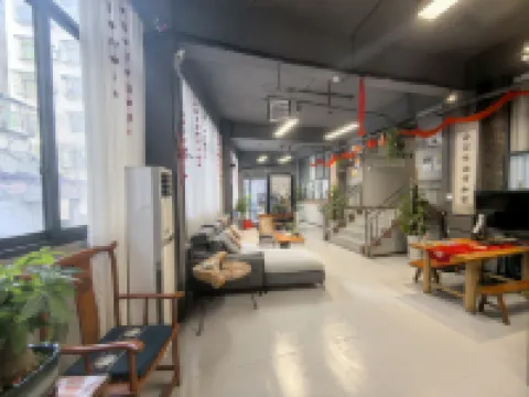 遇見民宿賓館 通江酒店