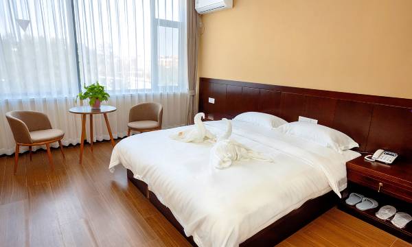 Youn Hotel (Muping Beiguan Street)