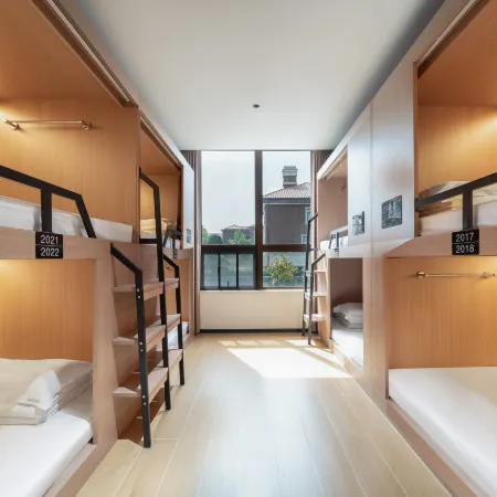 Yizhou Tour Youth Travel Hotel,Xi'an Datang Night City Branch.