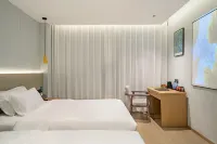 Yunting Hotel (Renshou Campus of Chengdu Foreign Language School) Hotels near YiHe ChunXi BuXingJie