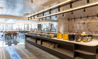 Chuxiong Purple Moon Bay Hot Spring Garden Hotel