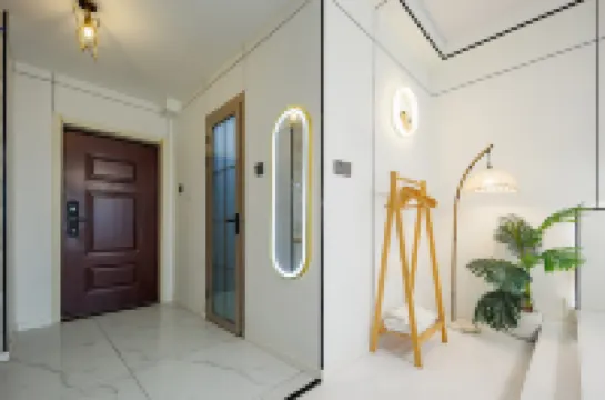 Tangtang apartment (Suning Plaza store, Chuzhou)