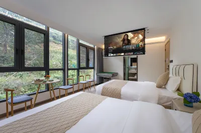 Floral Hotel · Huayan Hotel Hotels in Shangrao