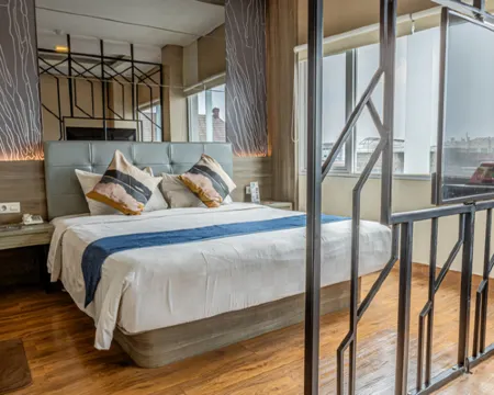 Hotel 88 Alun Alun Bandung by WH Hotels in Regol