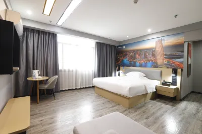 Right quarter (Le'an County bus station) Hotels near Xunrong Ancestral Temple