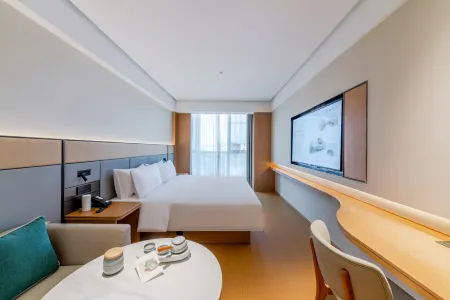 JI Hotel (Zhuhai Jinwan Huafa Mall) Отели рядом с достопримечательностью «Guangdong Institute of Science and Technology»