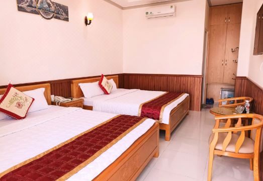 푸엉 쿠에 호텔 외관 또는 로비