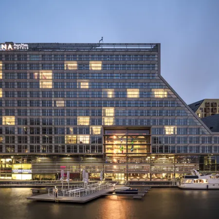 Room Mate Aitana, Amsterdam Отели рядом с достопримечательностью «Выставка «Тайны тела. Вселенная внутри»»