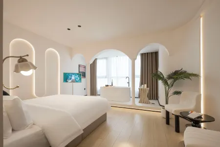 T I N G S H U O Отели рядом с достопримечательностью «Lingshanwan Seaside Park»