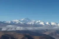 Vienna International Hotel (Zhaxizong Township Zhufeng Road Branch) - Mountain view