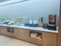 HanTing Hotel (Tongliao Naiman Banner Railway Station Zhenxing Street) - 조식 운영