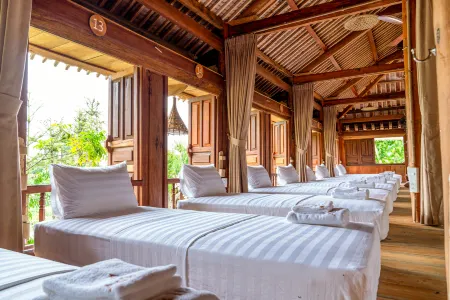 Anans Home Ha Giang - Tours & Motorbike Rental Отели рядом с достопримечательностью «Công Ty Cp Môi Trường Đô Thị Hà Giang»