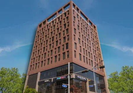 Park Marine Hotel Отели рядом с достопримечательностью «Большой инчхонский парк»