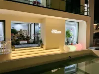 No. 73, Xiwuli · Moganshan French Light Luxury Courtyard Family-friendly Boutique Accommodation