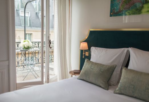 호텔 알프레드 솜미어의 고급스러운 로비 인테리어