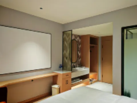 Menglian Zhenglong Hotel