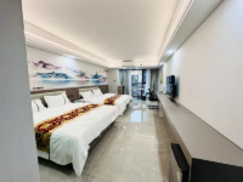 Haiyue Hotel (Sanjiang Trade City, Free Airport Shuttle, Self-Service Laundry)