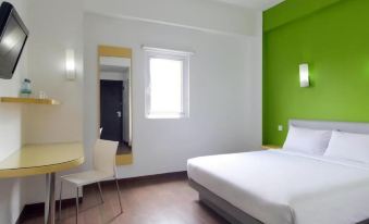 Amaris Hotel Bekasi Barat