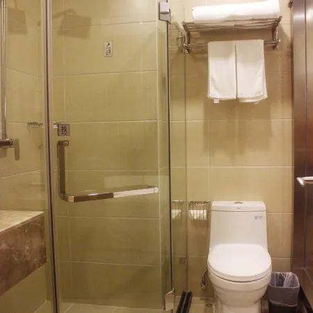 Tianhe Express Hotel (Shenyang Middle Street Forbidden City)