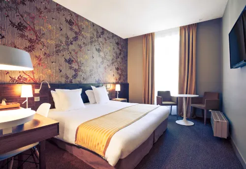 B&B HOME Brides-les-Bains Les 3 Vallées - Parkplatz