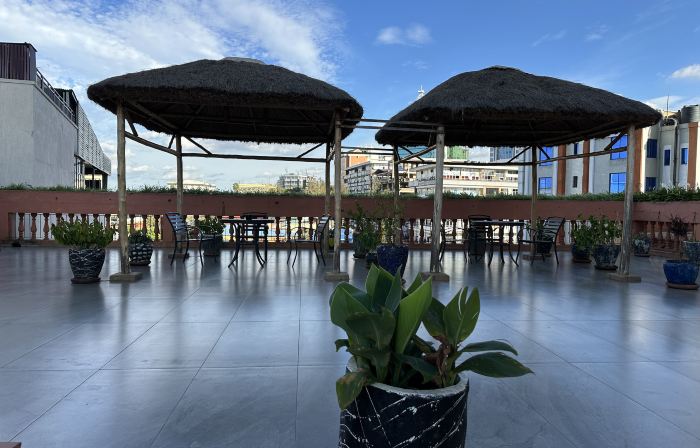 2000 Hotel Downtown Kigali