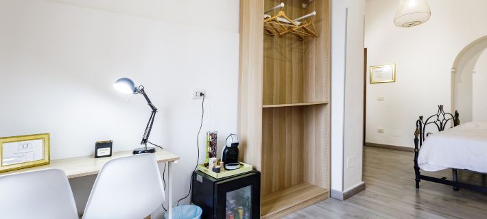 B&B Civico 13 Hotels in Naples