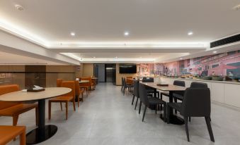 City Comfort Inn Hotel (Hengyang Changning City Government)