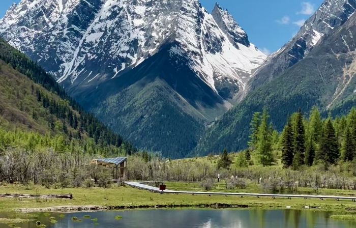 Siguniang Mountain Nation Park Hotel（The most popular and convenient hotel for overseas guests）