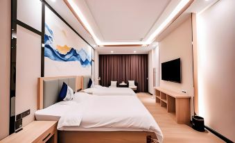 Muxi Foot Road · Hotel (Ping An Bus Station)