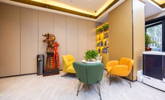 Huashang Cloud Smart Hotel