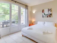 Vacancéole – le Domaine de Camiole Hotels in Callian