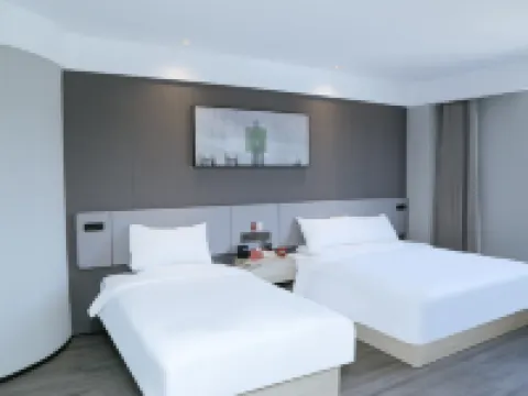 Shankee Hotel (Datong South Railway Station Fantawild Adventure) Hotels near Datong Yungang International Airport