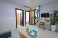 Nanyu Light Luxury Design Apartment (Xiamen Gaoqi International Airport) Hotels in Xiamen