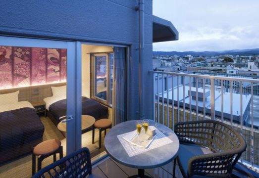 민 기온 카모가와