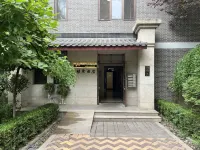 Xi'an Xichen Hotel (Datang Night City Big Wild Goose Pagoda Branch)