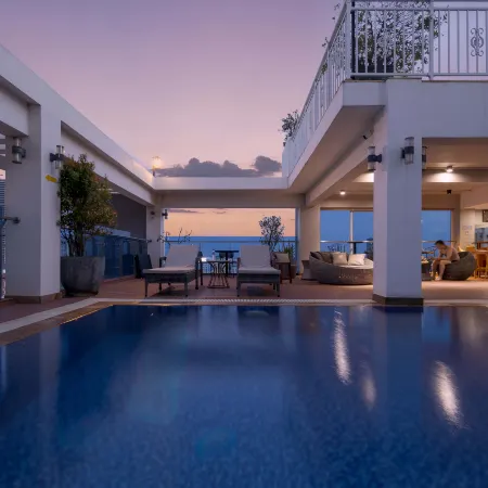 Amana Hotel & Residences