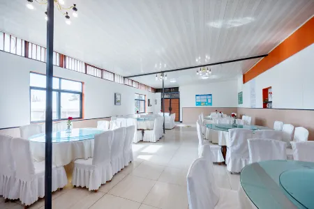 Golden  Coast  YuLong  Resort  Hotel