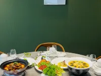 星空牧雲·麒安飯店（重慶禮嘉天街歡樂谷店） 李家附近的飯店