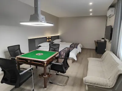 Rujia Huayi Selected Hotel (Fenzhou Market Xiguan Zhengjie Branch)