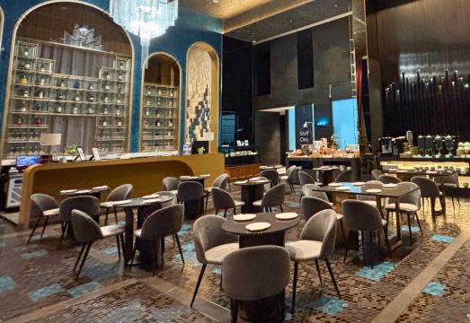 윈덤 스위트 KLCC 수영장 전경