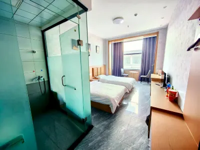 Grand Hyatt Hotel (Minquan Garden No.1 Middle School)