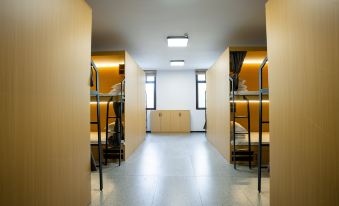 Urban International Youth Hostel