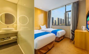 Bijiashan Apartment (Shenzhen Sports Center Yinhu Subway Station Branch)
