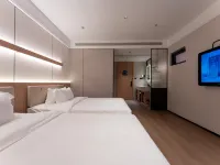 Urba S Hotel (Xiamen Railway Station South Square Branch) Hotels near Siming