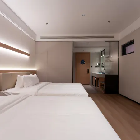 Urba S Hotel (Xiamen Railway Station South Square Branch)