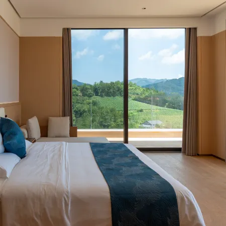 Yunyan Mountain Villa