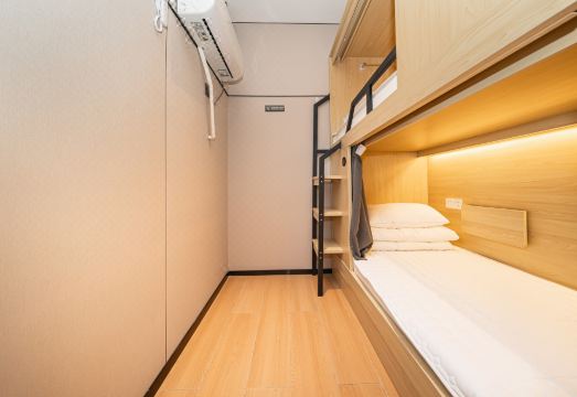 Zhexi Changqiu Youth Hostel