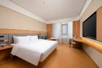 Ji Hotel (Huanggang Wuxue Wanda Plaza)