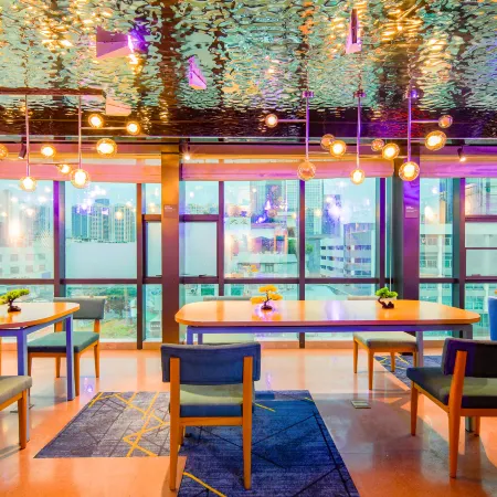 Coralline Hotel(Shenzhen Baoan Haiya Mega Mall Branch) Отели рядом с достопримечательностью «Театр Хайя»