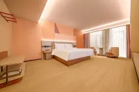 Orange Hotel (Yulin Dingbian Mingzhu West Road Branch)